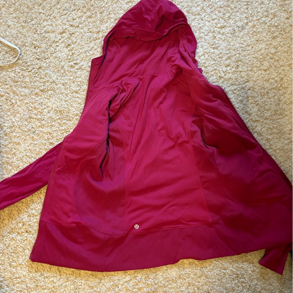 Lulu lemon reverse ruby red jacket! - Picture 2 of 3
